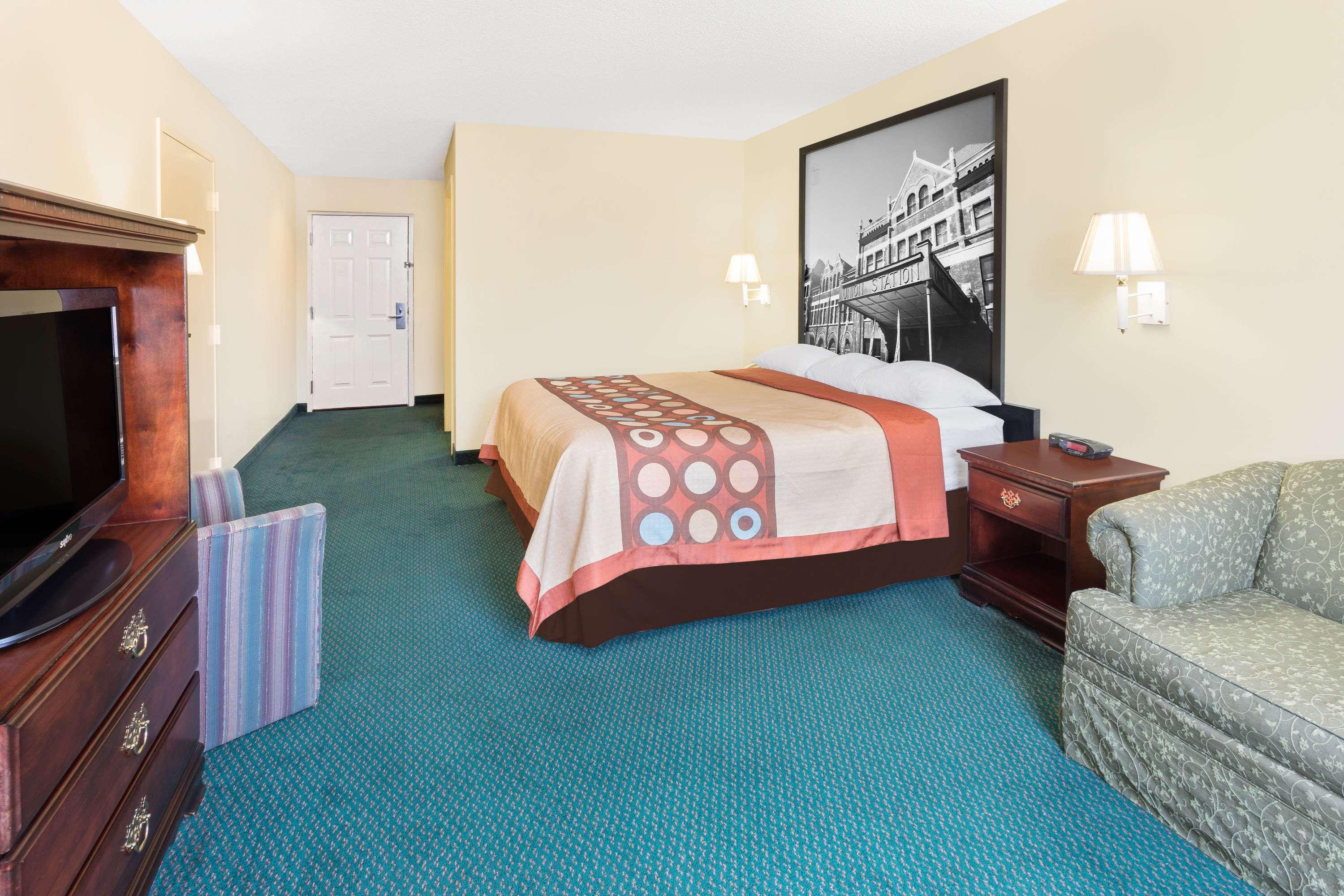 Super 8 By Wyndham Montgomery I-65 Bagian luar foto