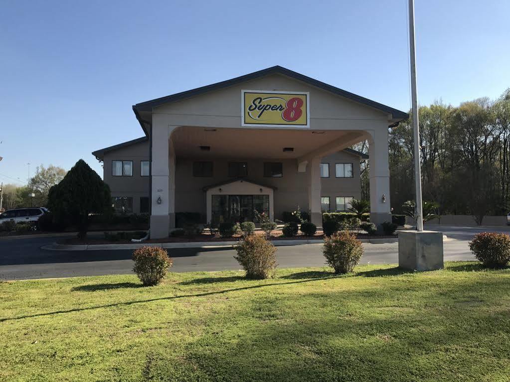 Super 8 By Wyndham Montgomery I-65 Bagian luar foto